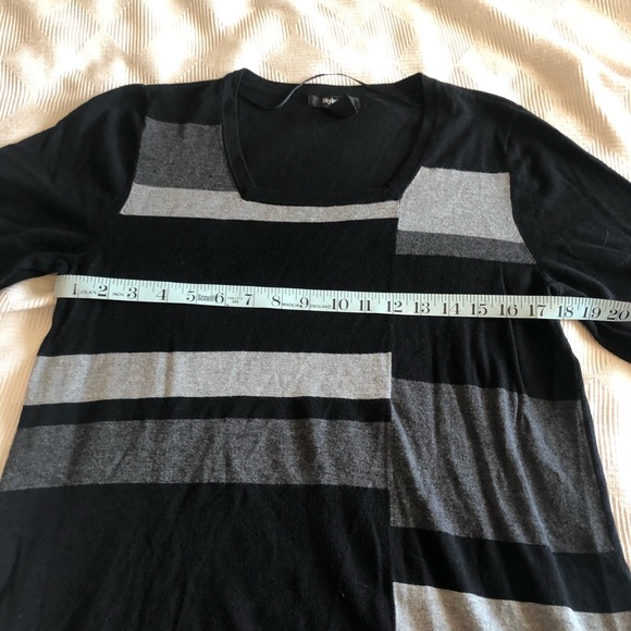 Style & Co Petite Black & Grey Geometric Tunic Sweater with 3/4 sleeves - Picture 3 of 6